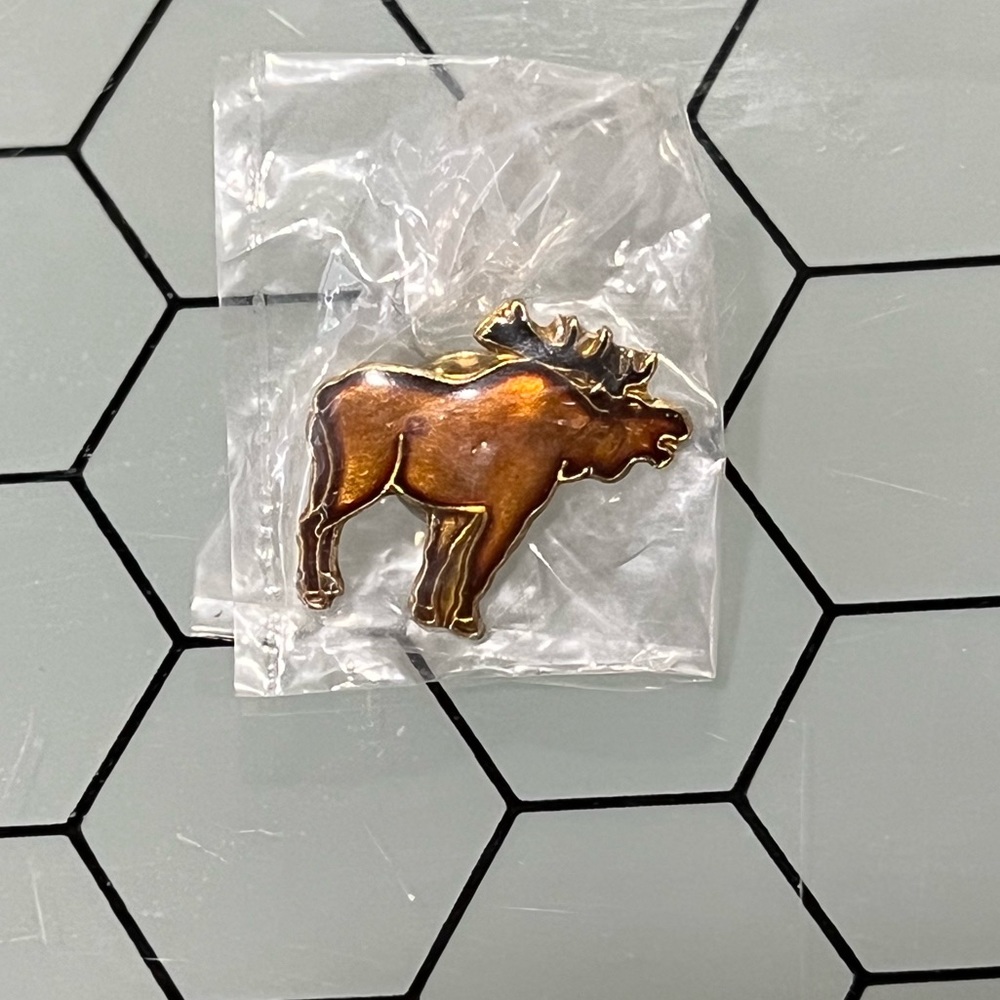 MOOSE PIN